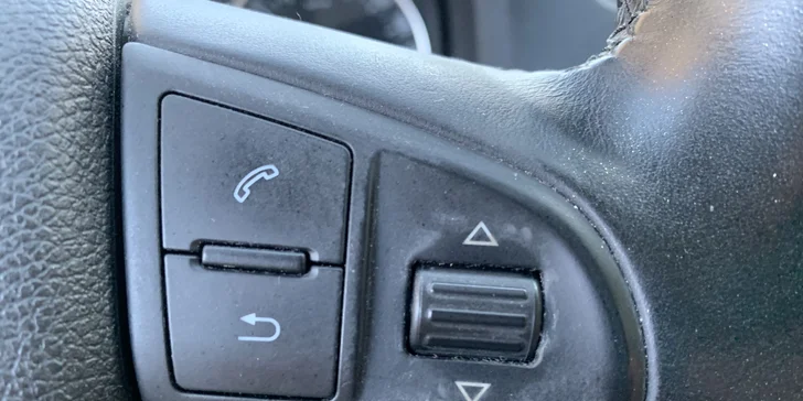 Auto jako nové: čištění interiéru i exteriéru, leštění oken a světel i péče o lak