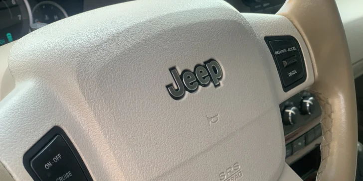 Auto jako nové: čištění interiéru i exteriéru, leštění oken a světel i péče o lak