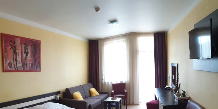Pobyt pro dva i celou rodinu ve Vodním parku Bešeňová s termálními bazény