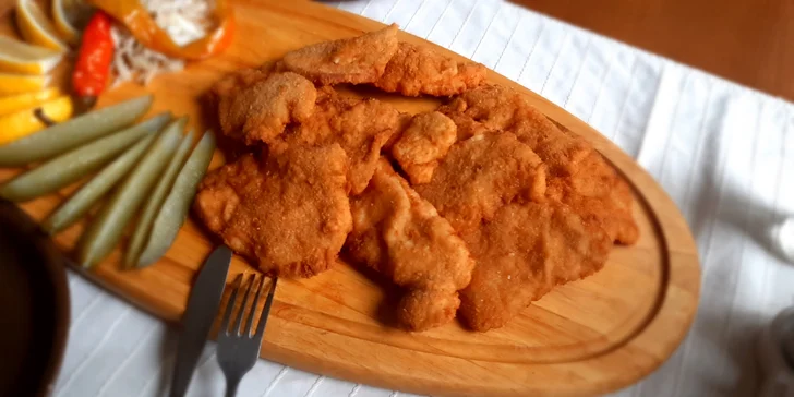 Řízečky z krkovice naložené v láku ze soli a česneku pro 1 či pro 2 osoby