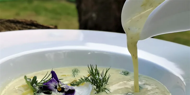6chodové menu pro 2 v překrásné restauraci: kozí sýr, mušle i krkovice