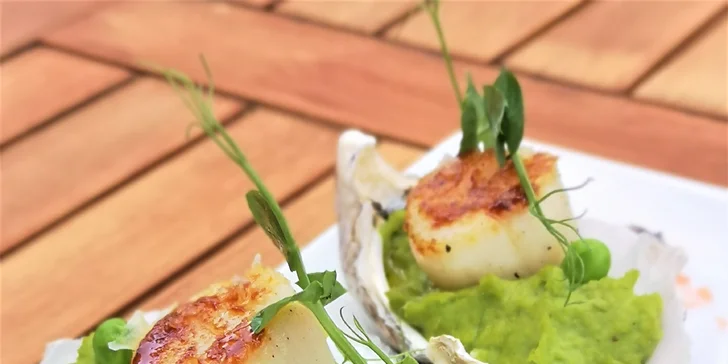 6chodové menu pro 2 v překrásné restauraci: kozí sýr, mušle i krkovice