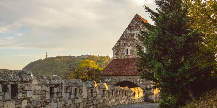 Dvoudenní zájezd do Maďarska: 1 noc v hotelu se snídaní, jeskynní lázně, Budapešť a Tokaj