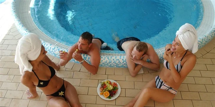 Relax u Balatonu s neomezeným wellness a polopenzí: 2 děti pobyt zdarma