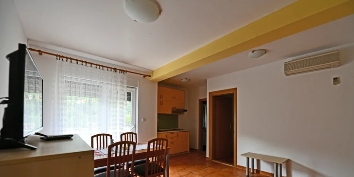 Až 14 nocí v Chorvatsku pro páry i rodiny: šumění Jadranu, krásy Dalmácie a apartmány 5 minut od pláže