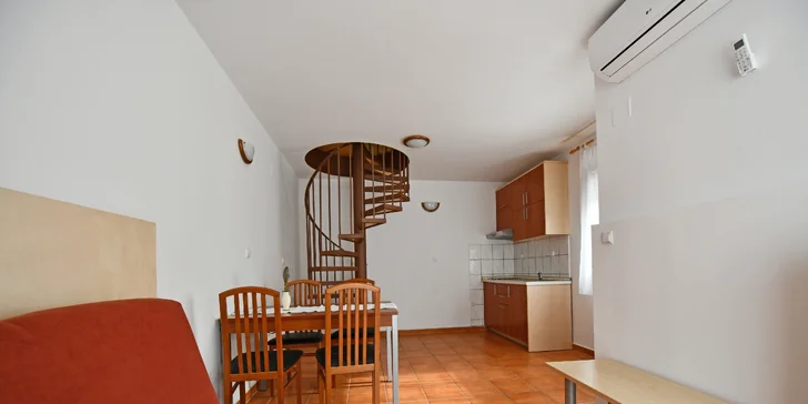 Až 14 nocí v Chorvatsku pro páry i rodiny: šumění Jadranu, krásy Dalmácie a apartmány 5 minut od pláže