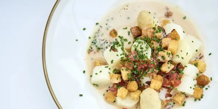 Degustační menu od šéfkuchaře Marka Raditsche: plošina na náplavce ve výšce 50 metrů
