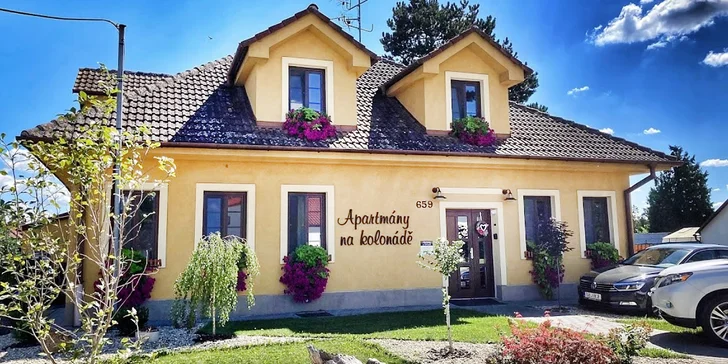 Apartmány v Lednici na lázeňské kolonádě s privátním wellness, vínem i snídaněmi
