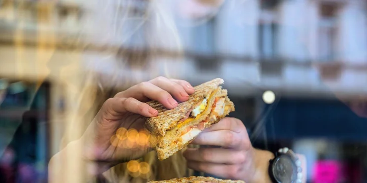 Otevřený voucher v hodnotě až 800 Kč na saláty, wrapy, polévky i freshe