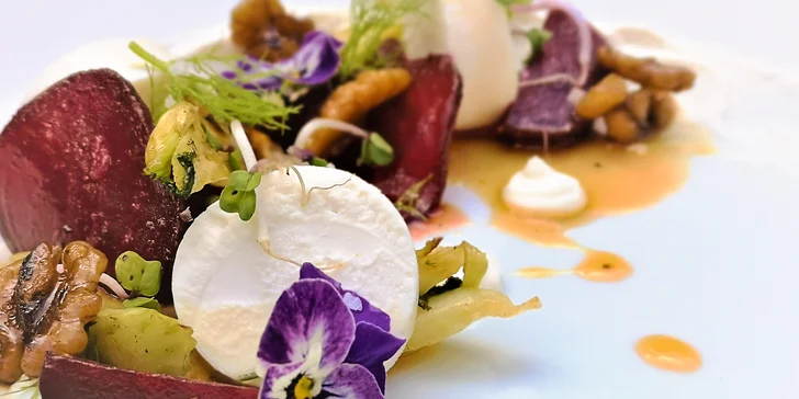 6chodové menu pro 2 v překrásné restauraci: kozí sýr, mušle i krkovice