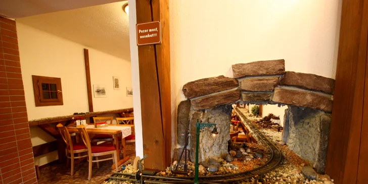 Čtyřchodové menu v Depo Orlová pro dva i s nápoji, které vám doveze vláček