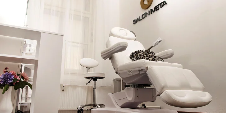 Krásné, výrazné a přirozené: natočení řas metodou Lash Lifting vč. barvení