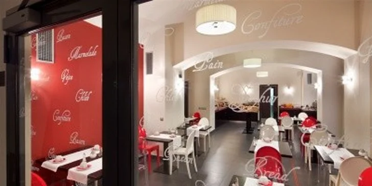 Advent v Praze v designovém hotelu Red & Blue****