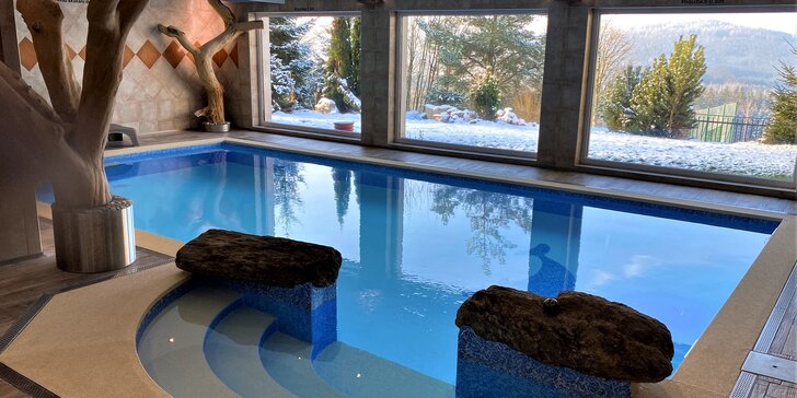 Luxus v pohádkovém Podlesí: pokoj LUX, polopenze, bazén a vířivka