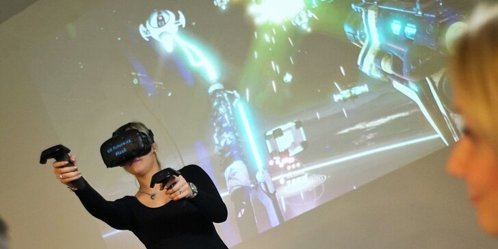 Hodina virtuální reality s HTC a více jak 100 hrami pro 2 nebo až 4 hráče