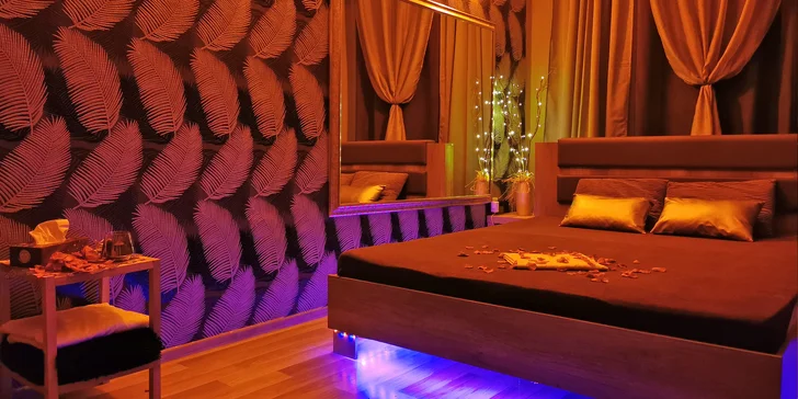 Romantika pro dva: 120 minut nebo celá noc v privátním apartmá s vlastní vířivou vanou a saunou