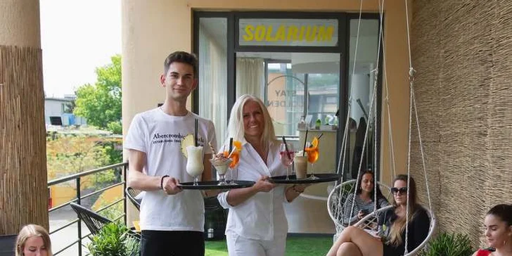 Roční permanentky do solária v hodnotě až 3000 Kč a nápoj zdarma