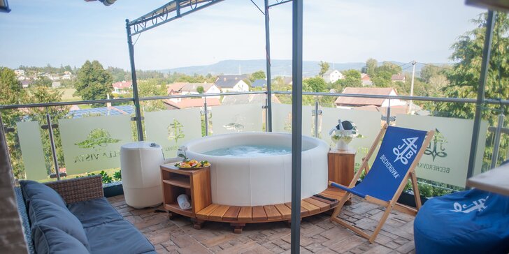 Relaxace s výhledem: 2 hodiny v privátním wellness na střeše hotelu pro 2 osoby