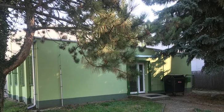 Pronájem kurtu v tenisové hale až pro 4 osoby: 2x 60 minut