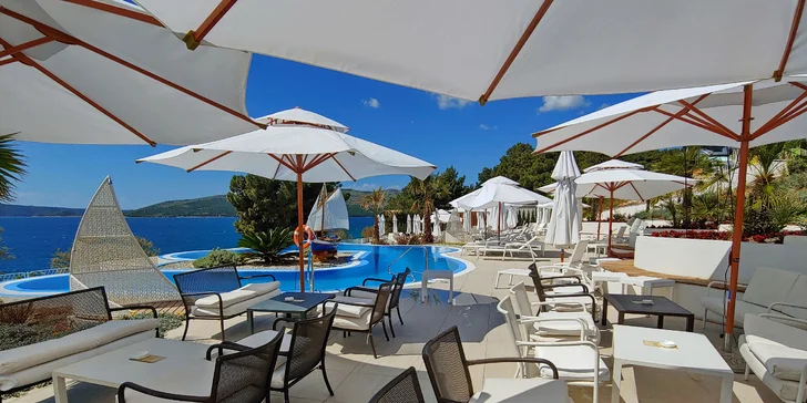 Dovolená u Splitu pro všechny věkové kategorie: apartmány pro 2–6 osob v plně vybaveném resortu