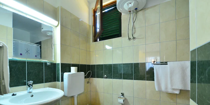 Dovolená u Splitu pro všechny věkové kategorie: apartmány pro 2–6 osob v plně vybaveném resortu