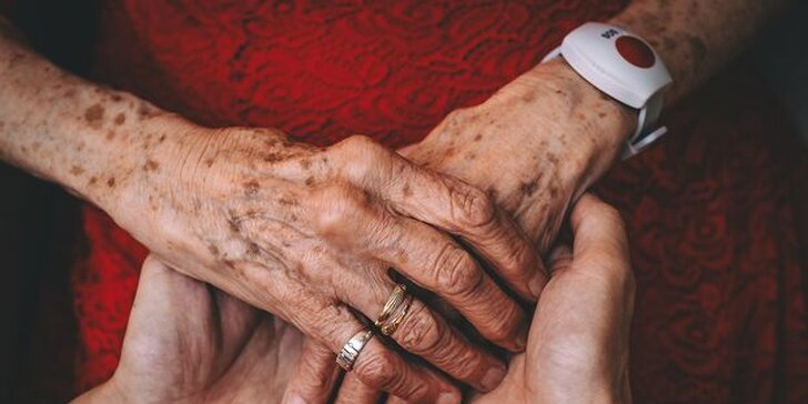 Kampaň proti osamělosti: podpořte ŽIVOT 90 v péči o psychickou pohodu i bezpečí seniorů