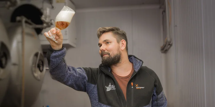 Den sládkem s Fit Beer v Tišnovském pivovaru: pomoc s vařením, neomezená konzumace i 20 litrů na památku