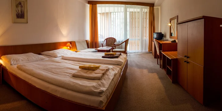 Jaro nebo podzim v hotelu u Máchova jezera s polopenzí i bazénem