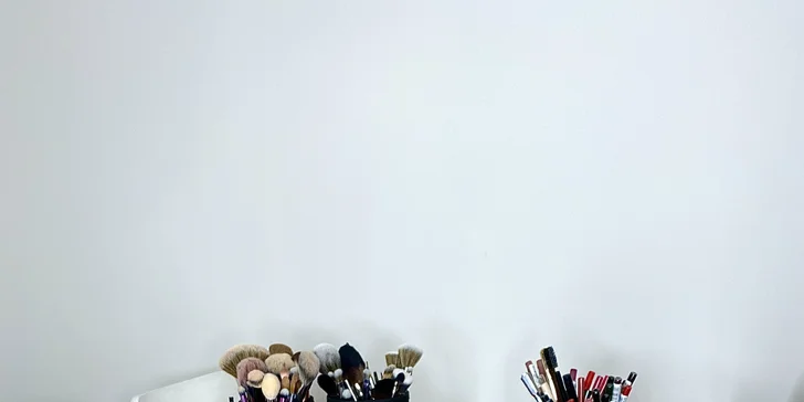 2hodinový individuální kurz líčení s profesionální kosmetikou a zkušenou vizážistkou