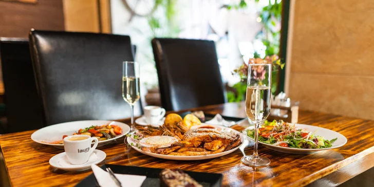 Degustace rybích specialit. Menu pro dvě osoby včetně dezertu, kávy a prosecca