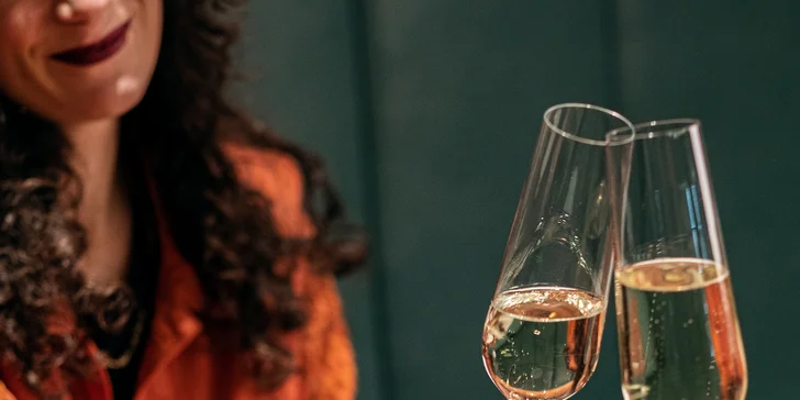 5chodové degustační menu pro dva v restauraci The Artisan. Nedělní odpoledne s českými lahůdkami