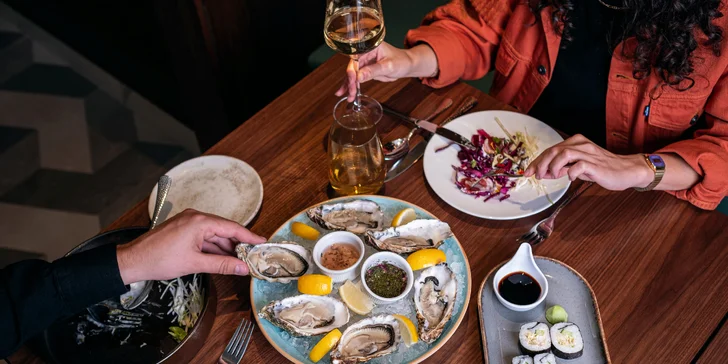 5chodové degustační menu pro dva v restauraci The Artisan. Nedělní odpoledne s českými lahůdkami