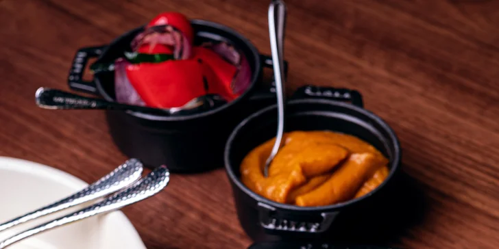 5chodové degustační menu pro dva v restauraci The Artisan. Nedělní odpoledne s českými lahůdkami