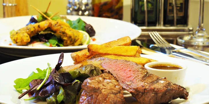 Krevety v tempuře, australský rumpsteak a čokoládové semifreddo pro dva