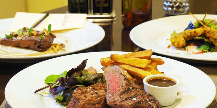 Krevety v tempuře, australský rumpsteak a čokoládové semifreddo pro dva
