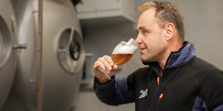 Den sládkem s Fit Beer v Tišnovském pivovaru: pomoc s vařením, neomezená konzumace i 20 litrů na památku