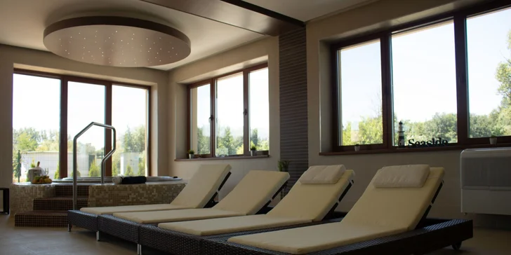 Dovolená na Slovensku: hotel u jezera, polopenze a neomezený wellness