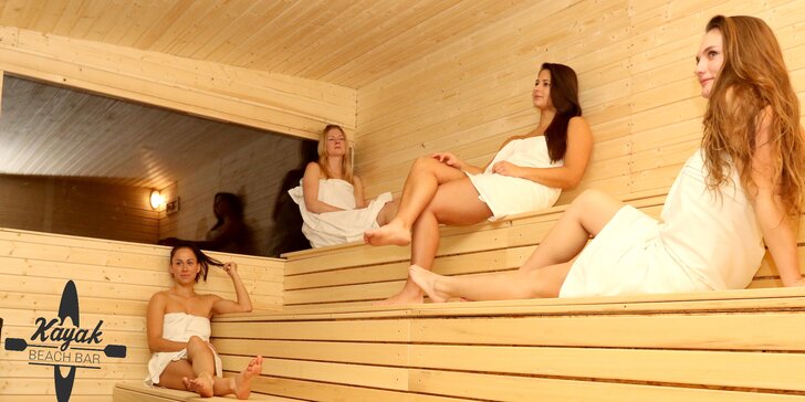 Do sauny na náplavku: parádní relax s výhledem na Vltavu a Pražský hrad