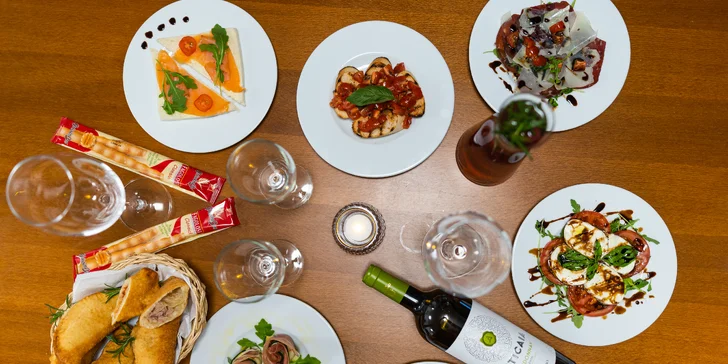 Romantika ve dvou: 100 minut v privátním wellness, víno a až 15chodové italské menu