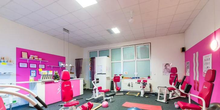 Balíček 3, 7 a 10 jednodenních vstupů do dámského fitness AURA Fit