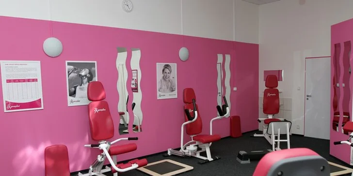 Balíček 3, 7 a 10 jednodenních vstupů do dámského fitness AURA Fit