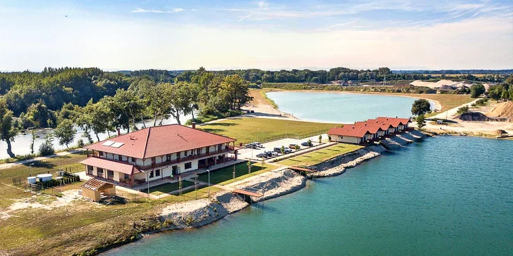Dovolená na Slovensku: hotel u jezera, polopenze a neomezený wellness