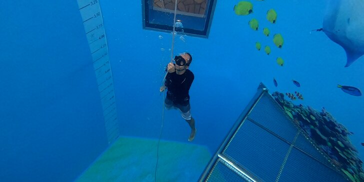 Kurz freedivingu v 8 metrů hluboké jámě pro 1, pro 2 či celou rodinu