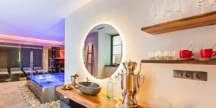 Ve dvou jako ve snu: pobyt v designovém hotelu na Novém Městě se snídaní i privátním wellness