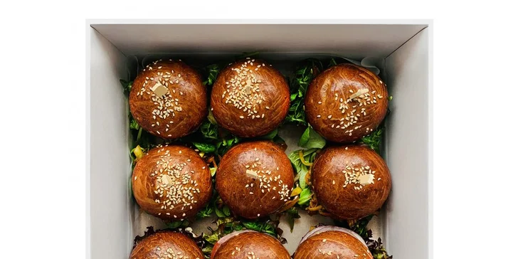 Otevřené vouchery na iBoxíky s hotovými dobrotami: mini burgery, sushi, tortilly i zákusky a zdravá jídla