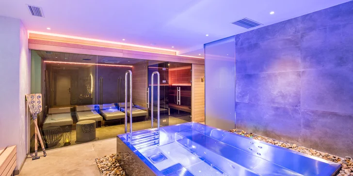 Ve dvou jako ve snu: pobyt v designovém hotelu na Novém Městě se snídaní i privátním wellness