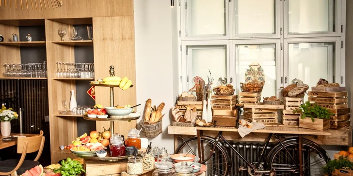 Ve dvou jako ve snu: pobyt v designovém hotelu na Novém Městě se snídaní i privátním wellness