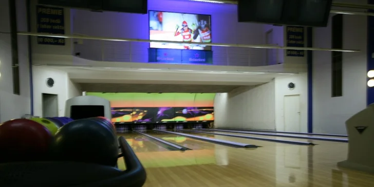 Hodina bowlingu + pivo v Bowle&Bowling