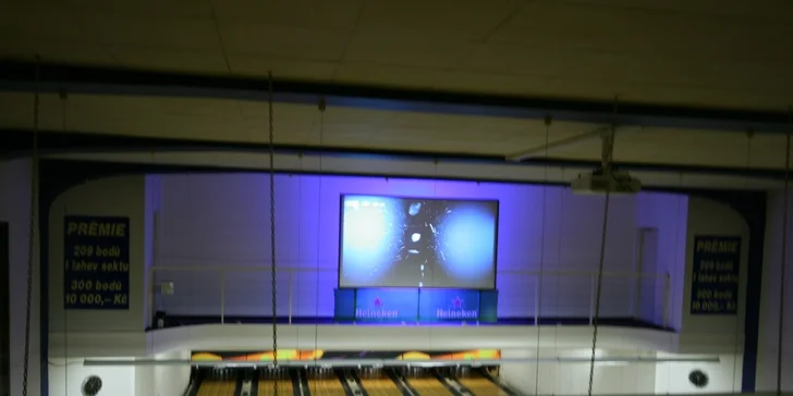 Hodina bowlingu + pivo v Bowle&Bowling