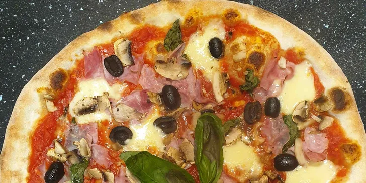 Pizza i nápoj podle výběru na místě i s odnosem s sebou pro jednoho i dva